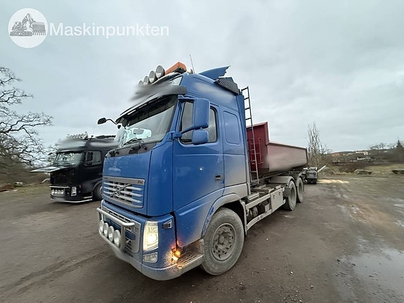 Volvo FH lastväxlare med flak