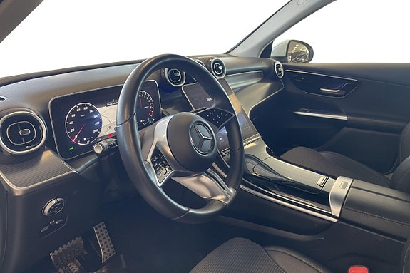 Mercedes-Benz GLC300 e 6 of 12