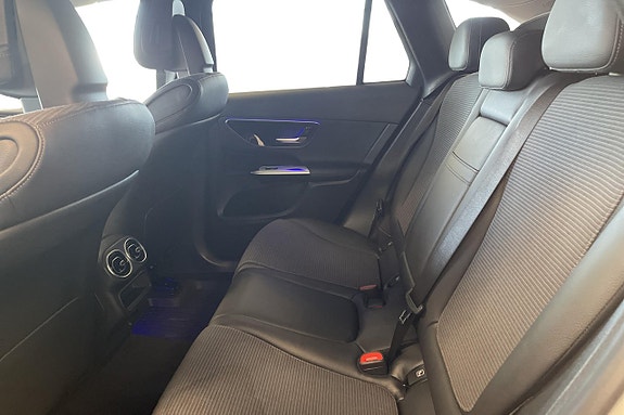 Mercedes-Benz GLC300 e 10 of 12