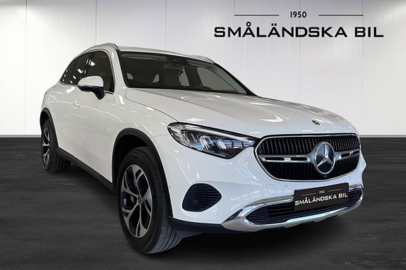 Mercedes-Benz GLC300 e 2 of 5