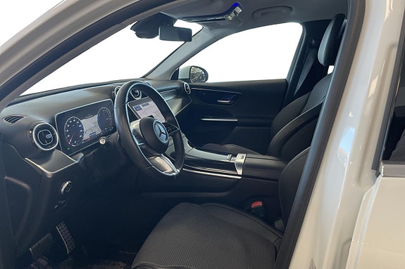 Mercedes-Benz GLC300 e 11 of 12