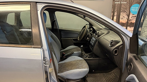 Ford Fiesta 11 of 11