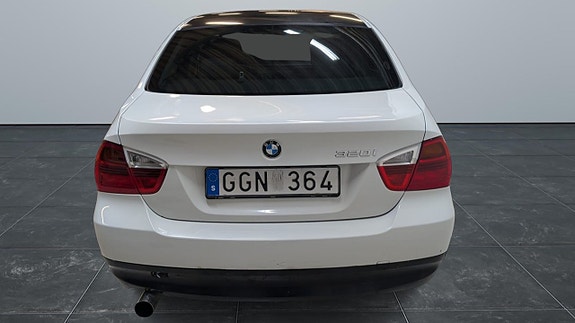 BMW 320 6 of 14