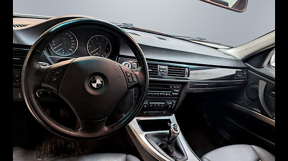 BMW 320 10 of 14