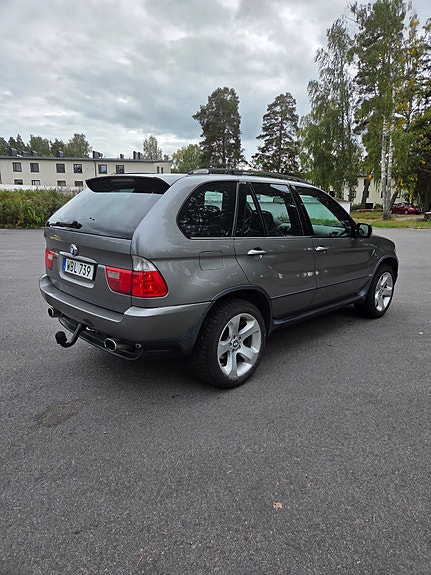 BMW X5 3 of 28