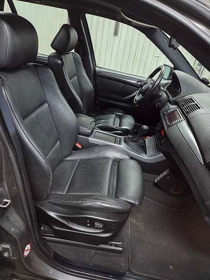 BMW X5 27 of 30