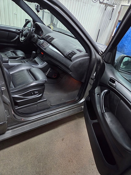 BMW X5 26 of 30