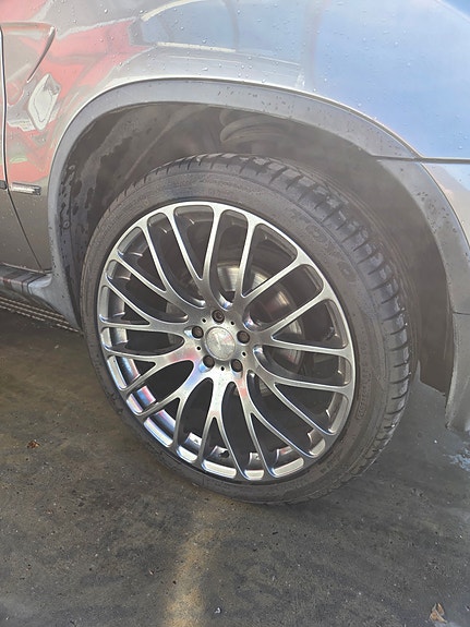 BMW X5 29 of 30