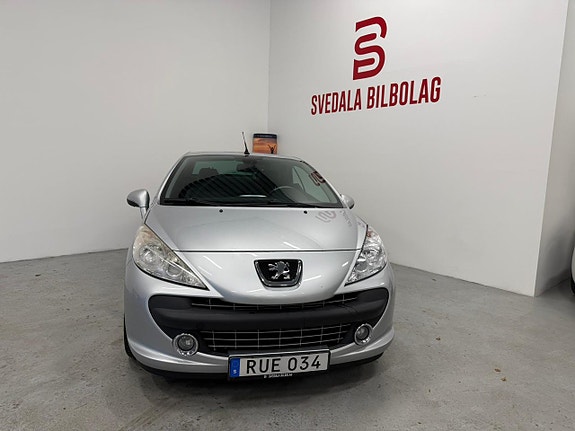 Peugeot 207 CC 4 of 5