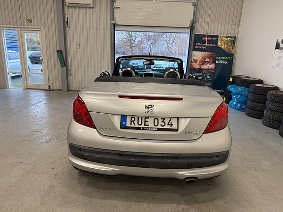 Peugeot 207 CC 9 of 13