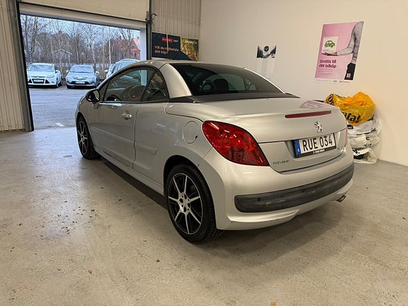 Peugeot 207 CC 6 of 13