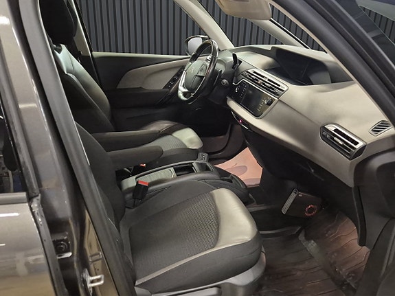 Citroen Grand C4 Picasso 16 of 17