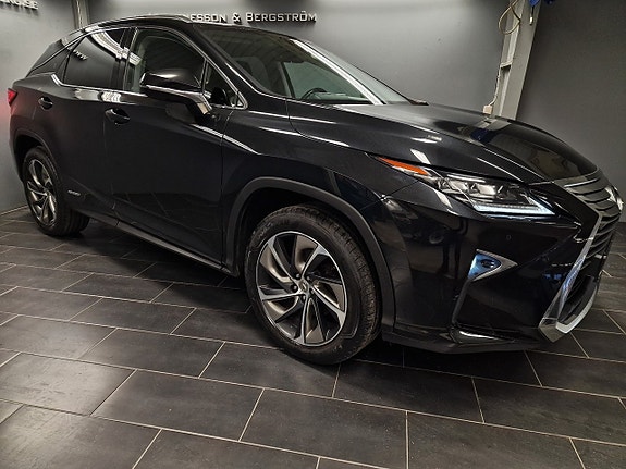 Lexus RX450h+