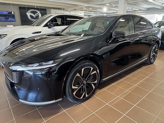 Mazda 6 2 of 5