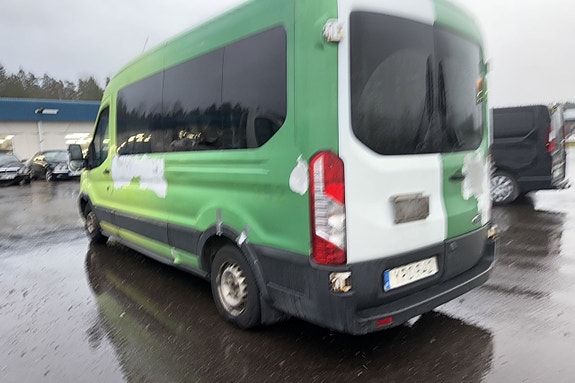 Ford Transit 3 of 4