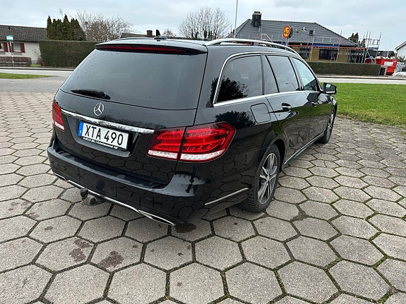 Mercedes-Benz E220 6 of 18