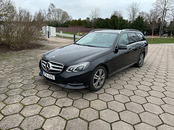 Mercedes-Benz E220 3 of 18