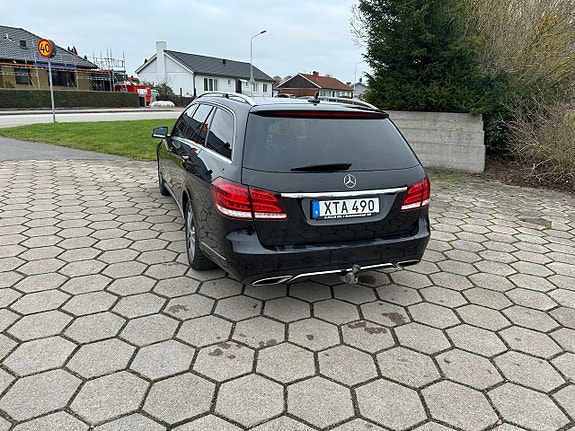 Mercedes-Benz E220 5 of 18