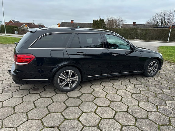 Mercedes-Benz E220 7 of 18