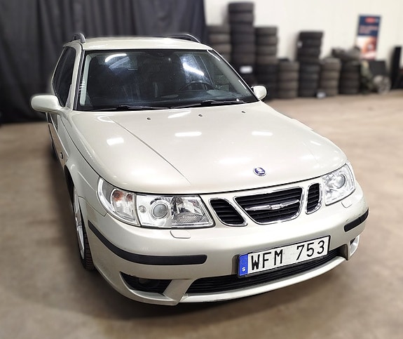 Saab 9-5 8 of 25