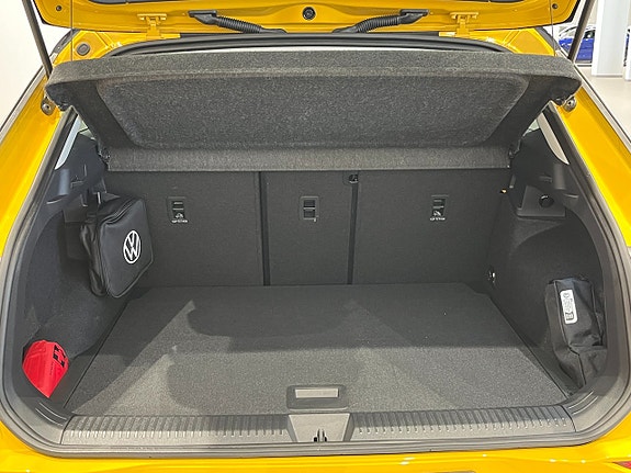 Volkswagen T-Roc 9 of 22