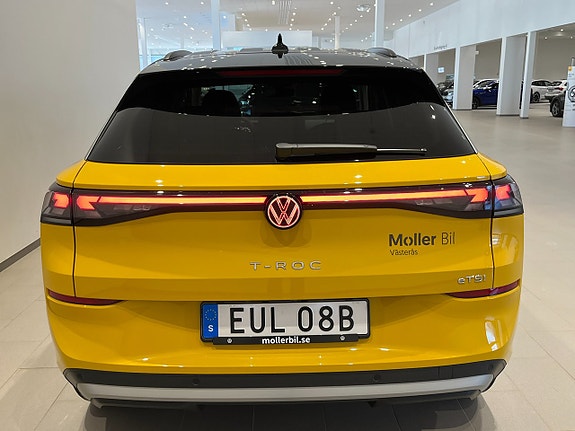 Volkswagen T-Roc 8 of 22