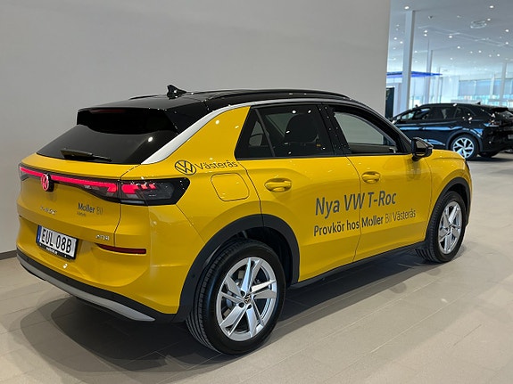 Volkswagen T-Roc 6 of 22