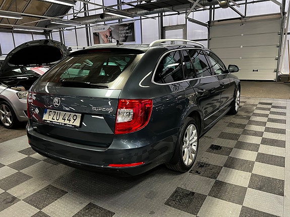 Skoda Superb 4 of 5