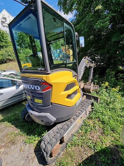 Volvo ECR 25 D + Temared maskinvagn