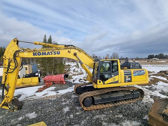 Komatsu HB 365 LC-3 Hybrid med grävsystem
