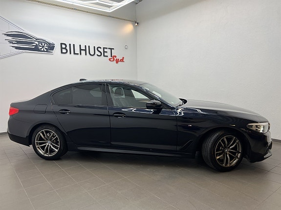 BMW 520 2 of 5
