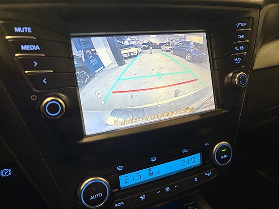 Toyota Avensis 15 of 16