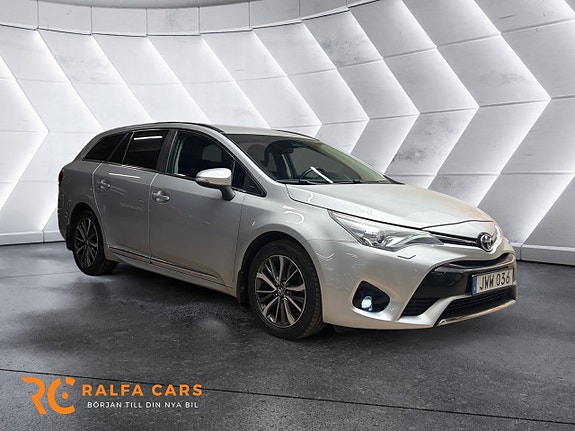 Toyota Avensis 5 of 5