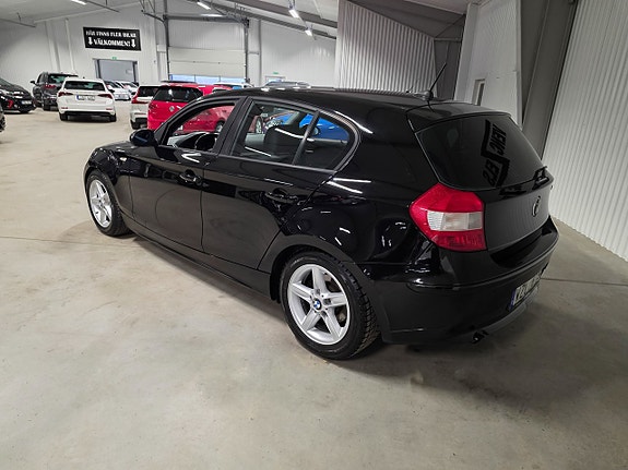 BMW 118i 5 of 5