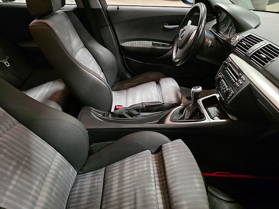 BMW 118i 7 of 9