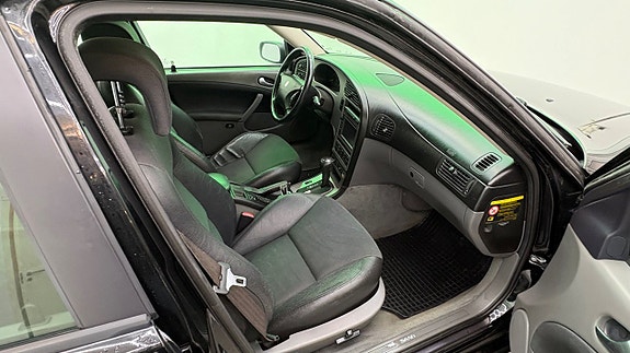 Saab 9-5 21 of 21