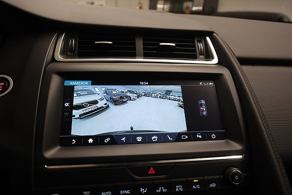 Jaguar E-PACE 20 of 21