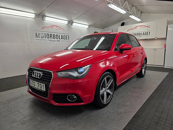 Audi A1 1.6 TDI  Automat *2013 Svart skinn* Atraktor