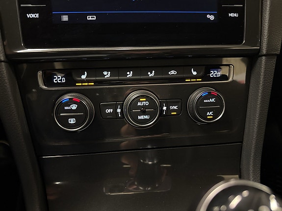 Volkswagen Golf VII 20 of 24