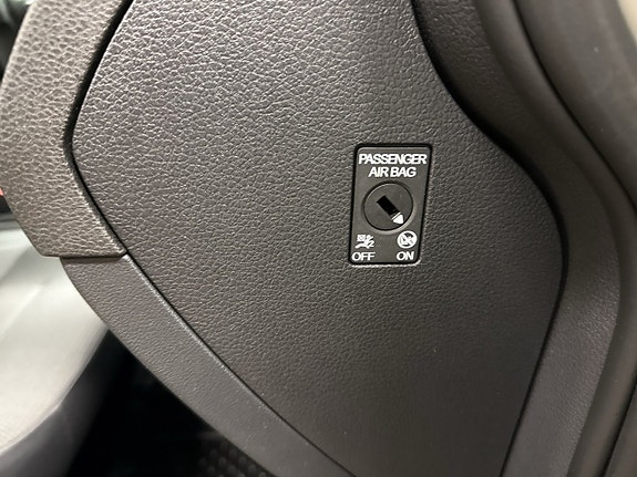 Volkswagen Golf VII 24 of 24