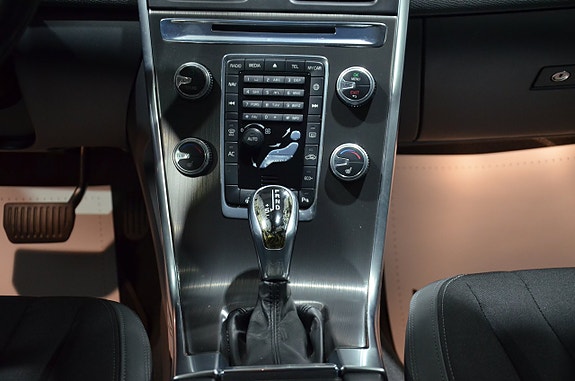 Volvo XC60 18 of 20