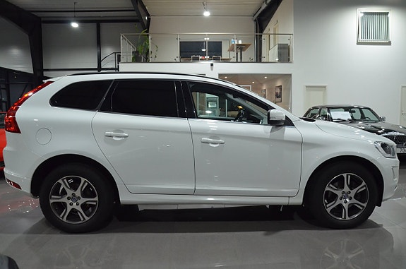 Volvo XC60 8 of 20