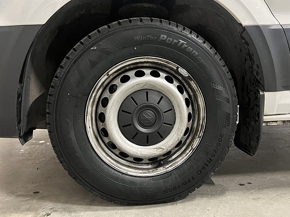 Volkswagen Crafter 23 of 23