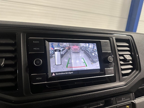 Volkswagen Crafter 11 of 23