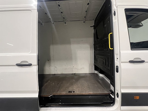 Volkswagen Crafter 19 of 23