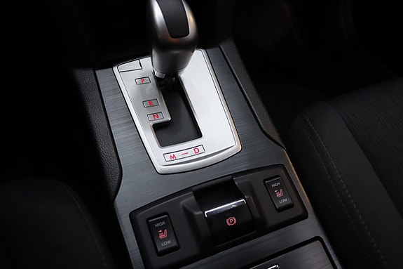 Subaru Legacy 21 of 27