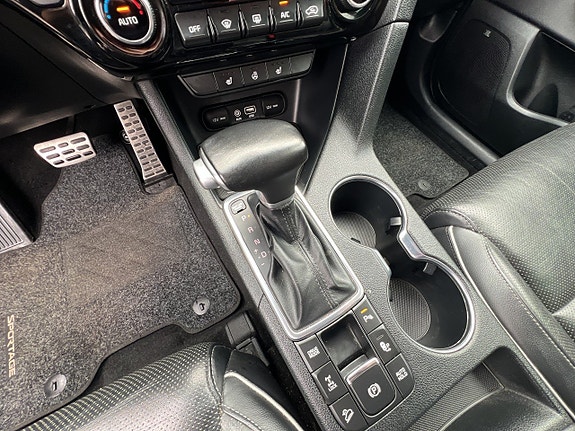 Kia Sportage 12 of 18