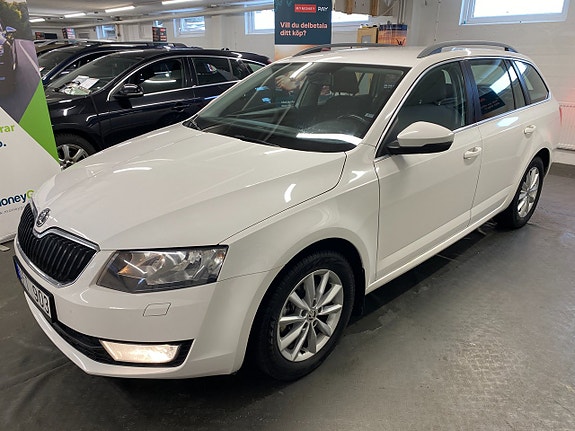 Skoda Octavia 3 of 5