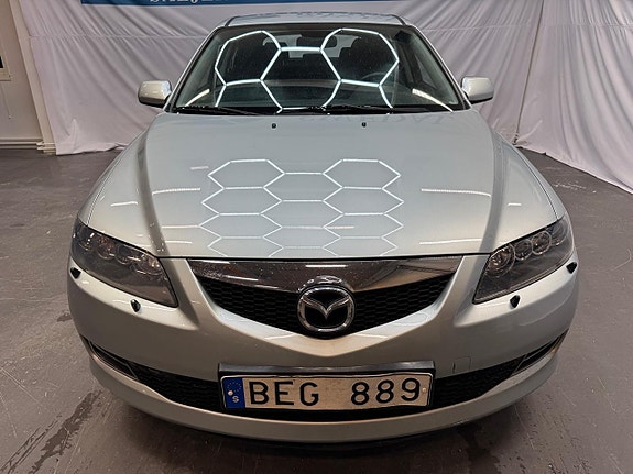 Mazda 6 3 of 5