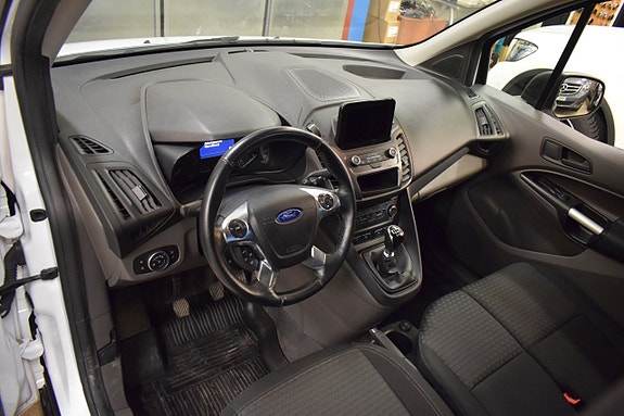 Ford Transit Connect 7 of 15